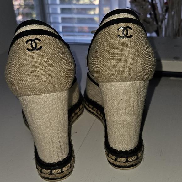 CHANEL Raffia Lace Up Wedge Espadrilles size 41 - Picture 6 of 7